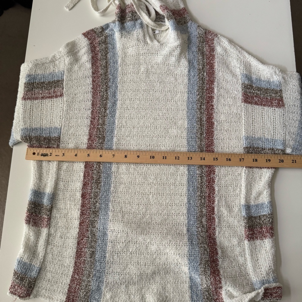 O’Neill Bethany Hooded Pull Over Sweater Beach Swim Cover Women’s size XS - Picture 5 of 7